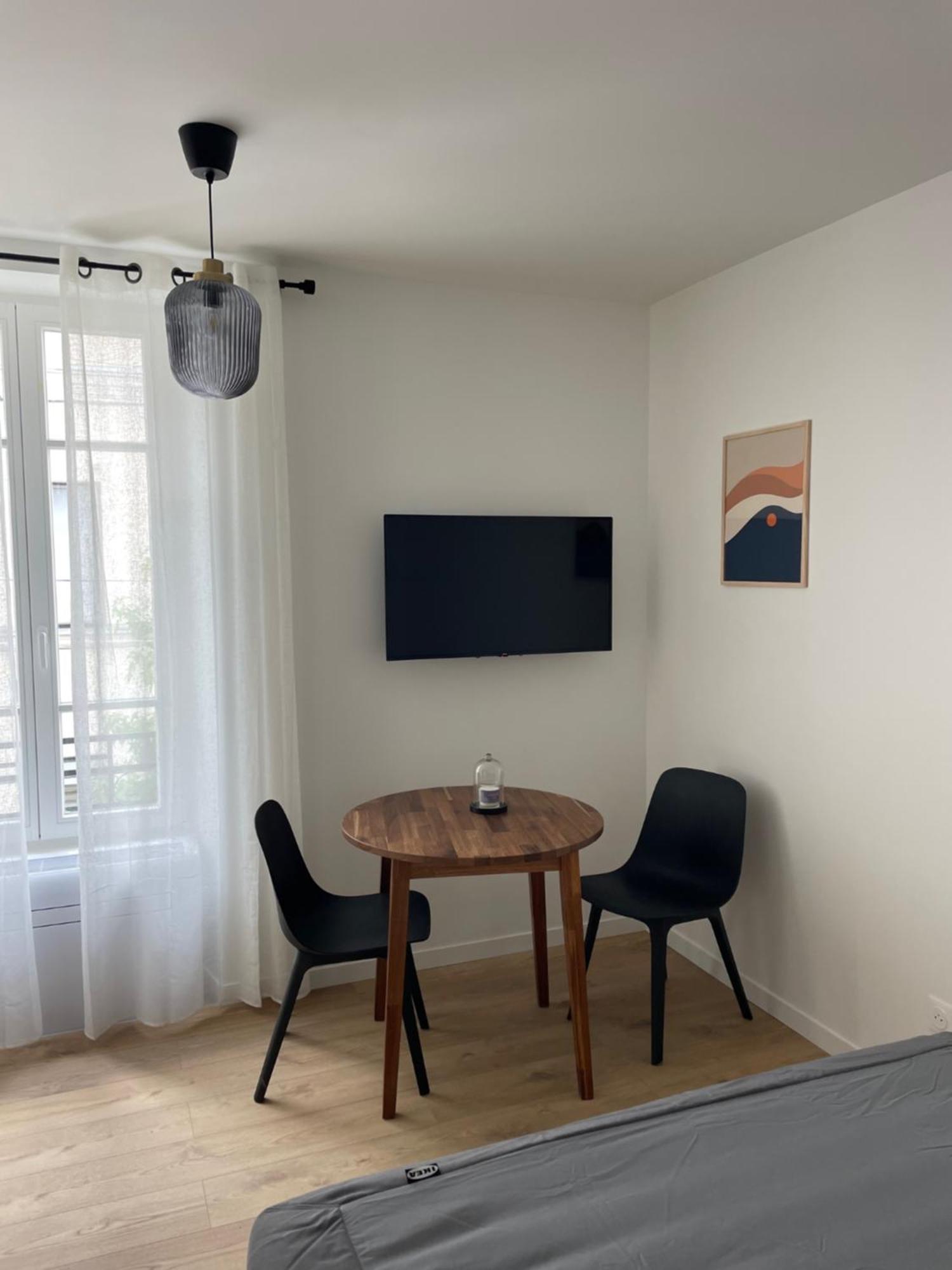 Porte De Paris Montrouge Extérieur photo
